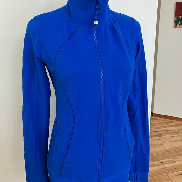 lululemon athletica Jackets & Blazers - Lululemon blue magic- looks great on everyone-except Putin he’s terrible